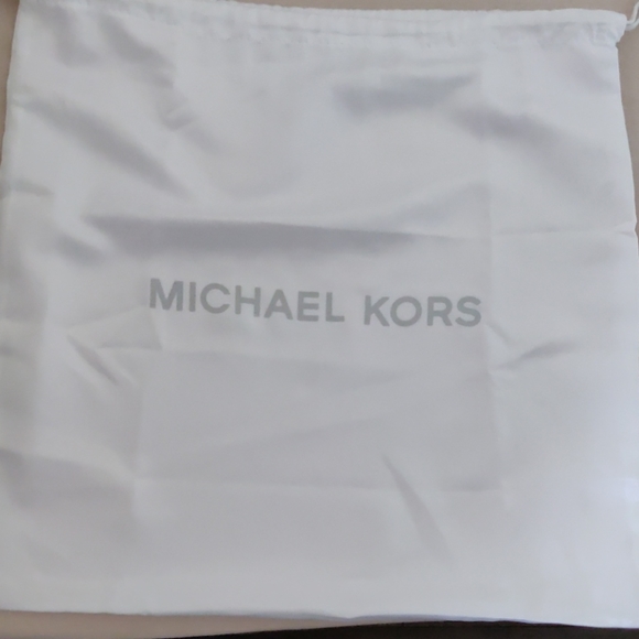 Michael kors cece - Picture 7 of 8